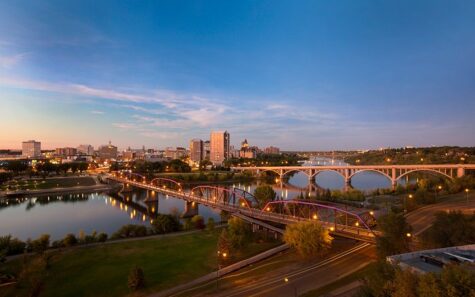 Long-distance moving from Calgary to Saskatoon