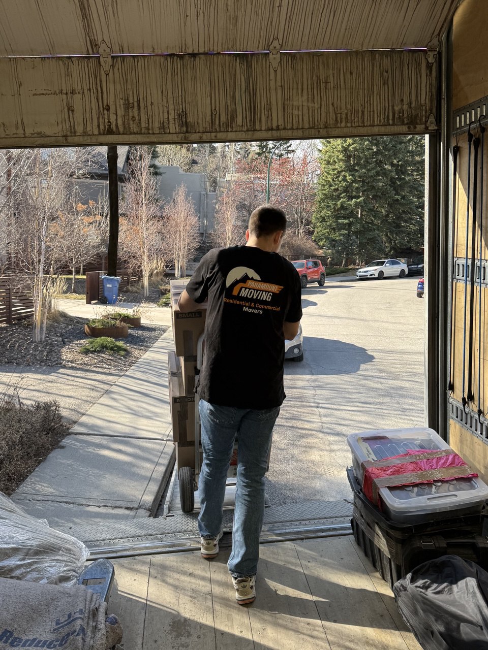 Long Distance Movers in Edmonton