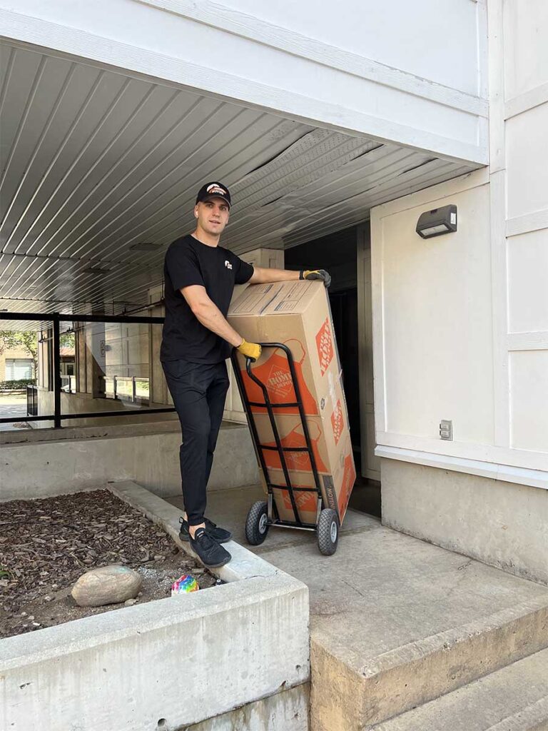 We are professional Calgary to Medicine Hat Movers